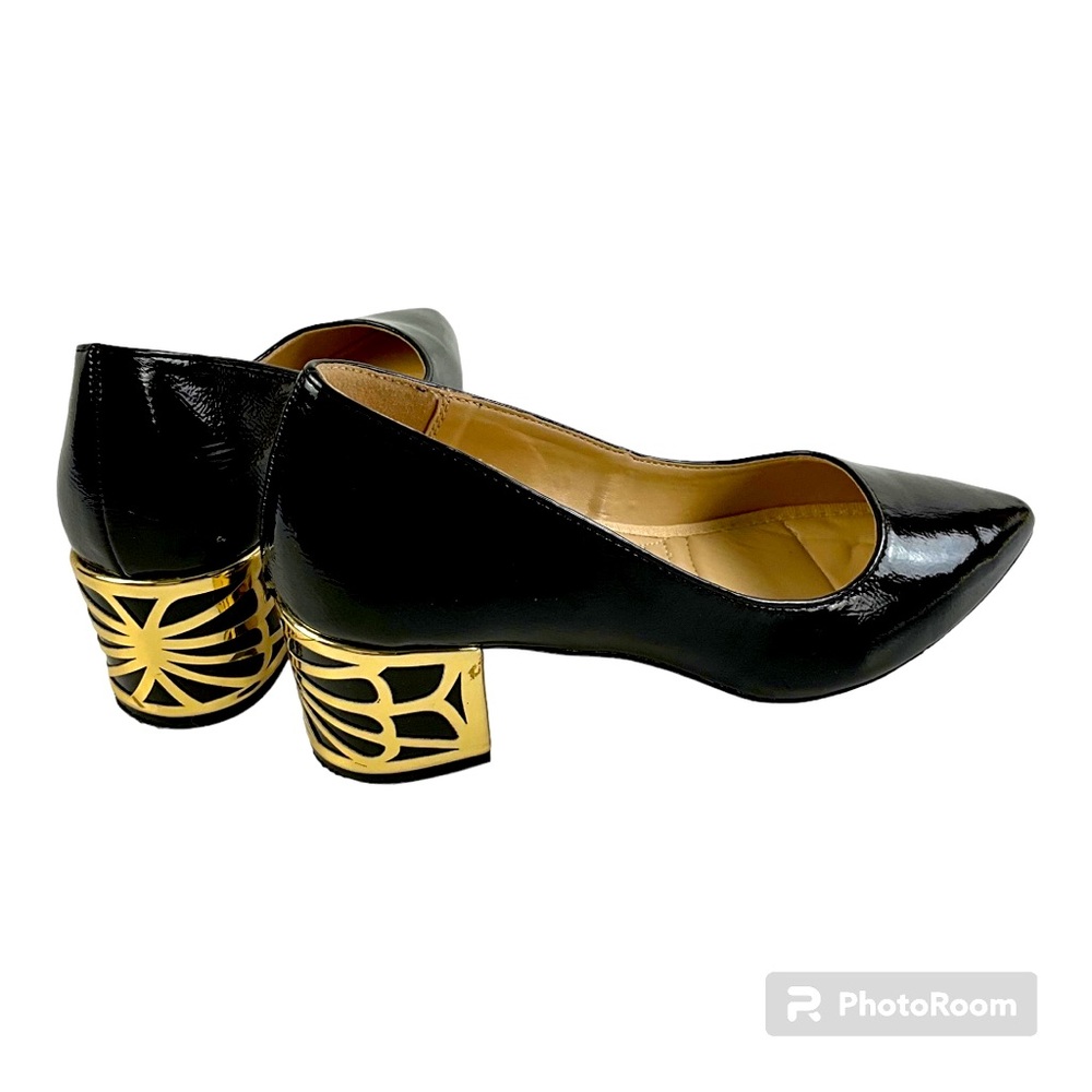ADRIENNE VITTADINI Black gold tone Patent Pointy Toe Heels woman shoes Size 6M